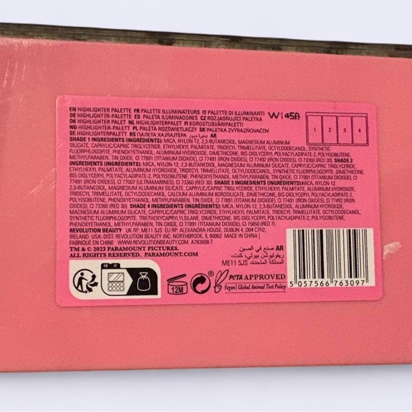 Revolution Hopelessly Devoted Highlighter Palette - Pink and Gold - Picture 4 of 4